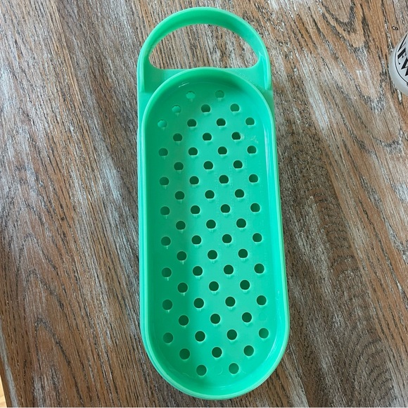 Vintage Tupperware Jadeite Green Cheese Grater🧀 - Picture 6 of 8